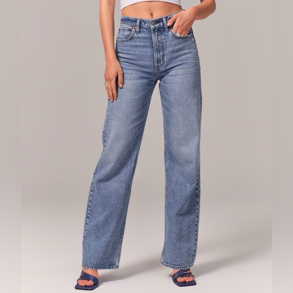 Abercrombie & Fitch The Loose High Rise Jeans 28/6 Short